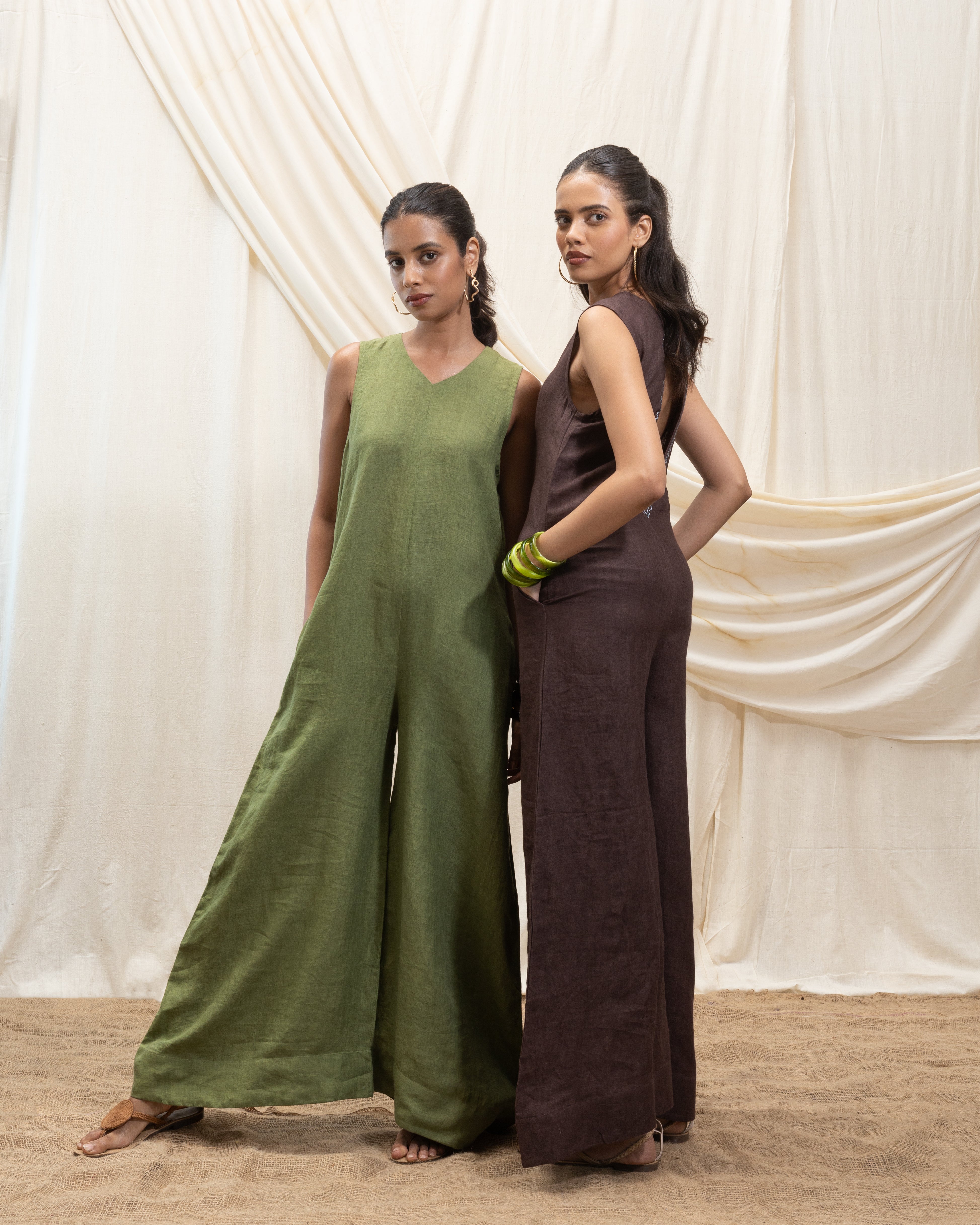 Solid Jumpsuit with back detailing