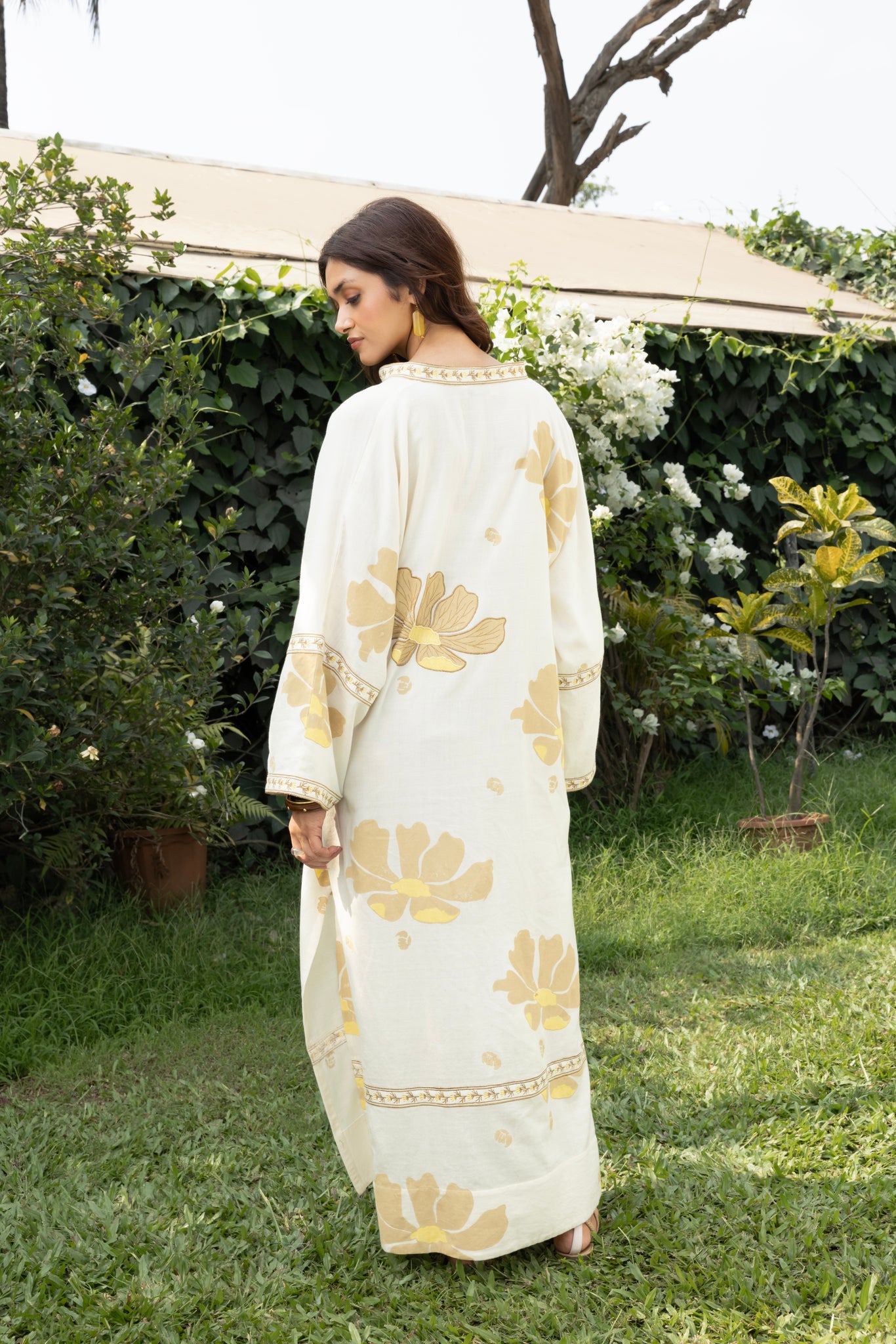 Oversized V-Neck Kaftan with Border Detail