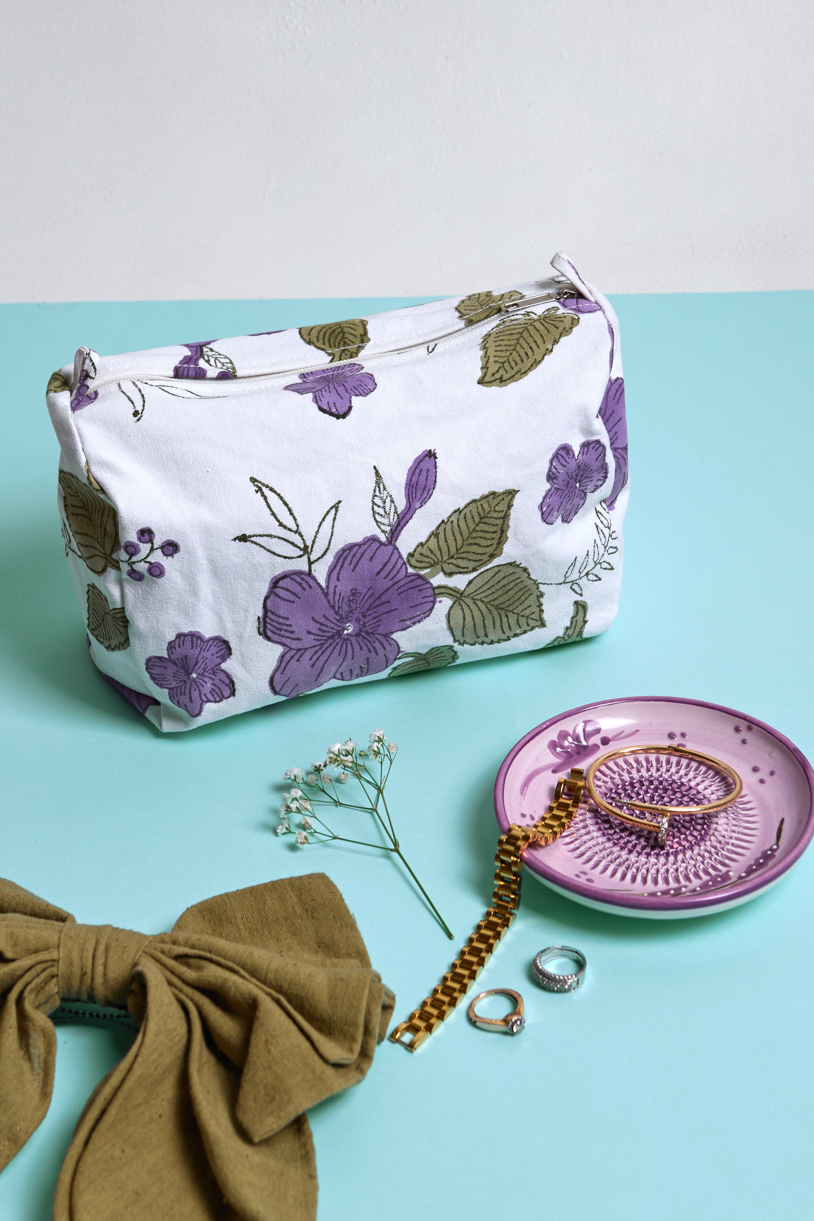 Hibiscus Pouch