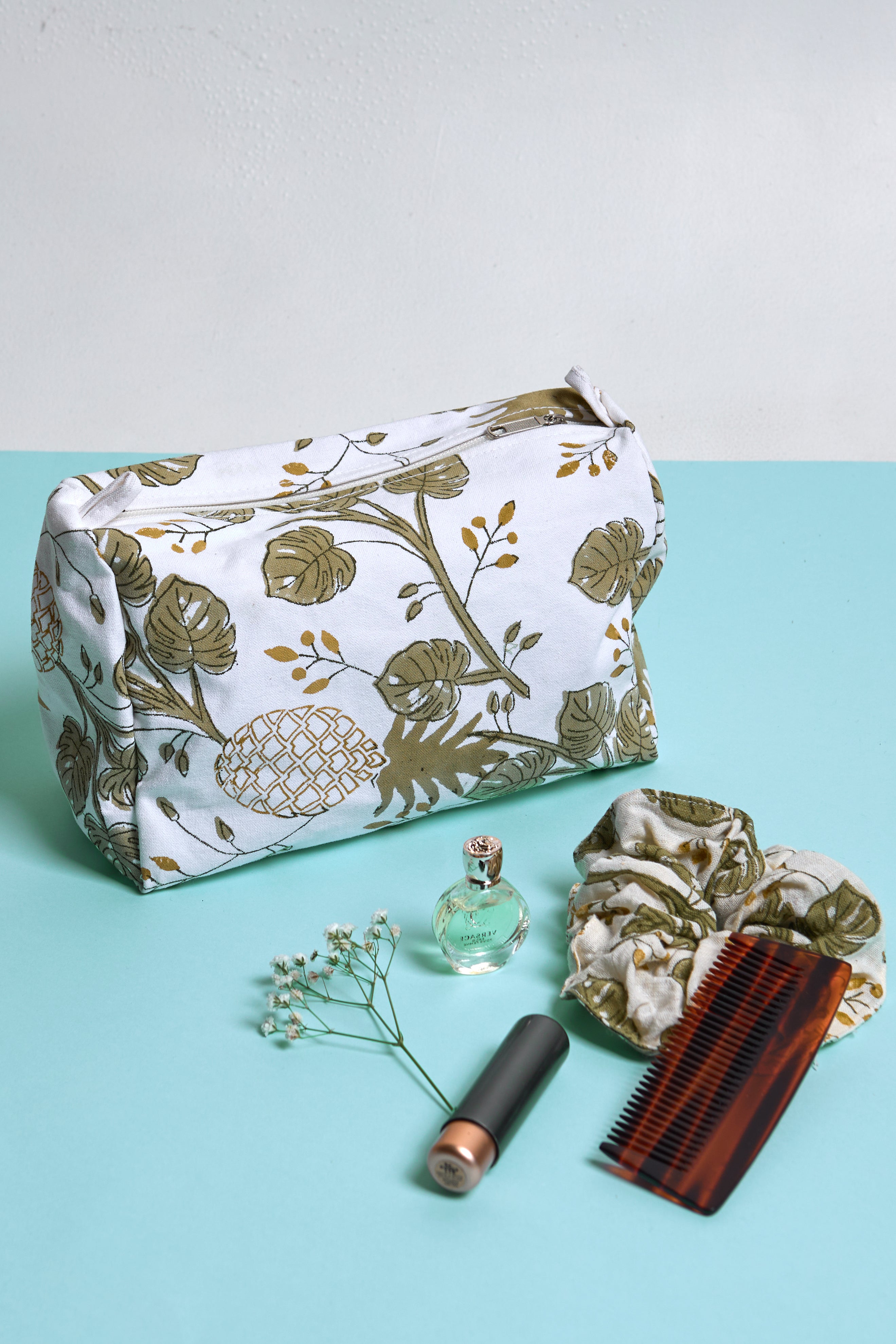 Lemon Leaf Pouch