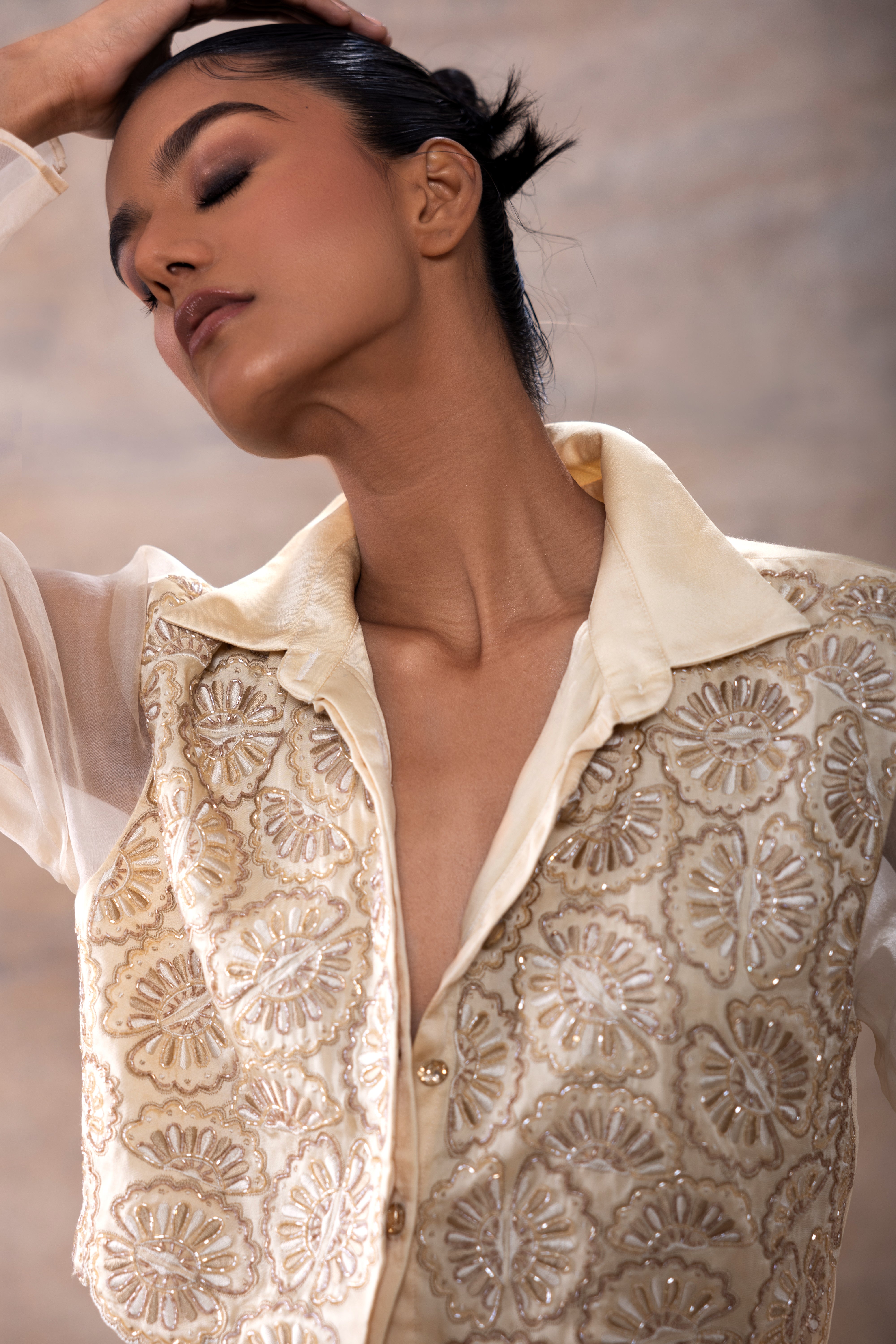 Emboridered Crop Shirt with flared pants set