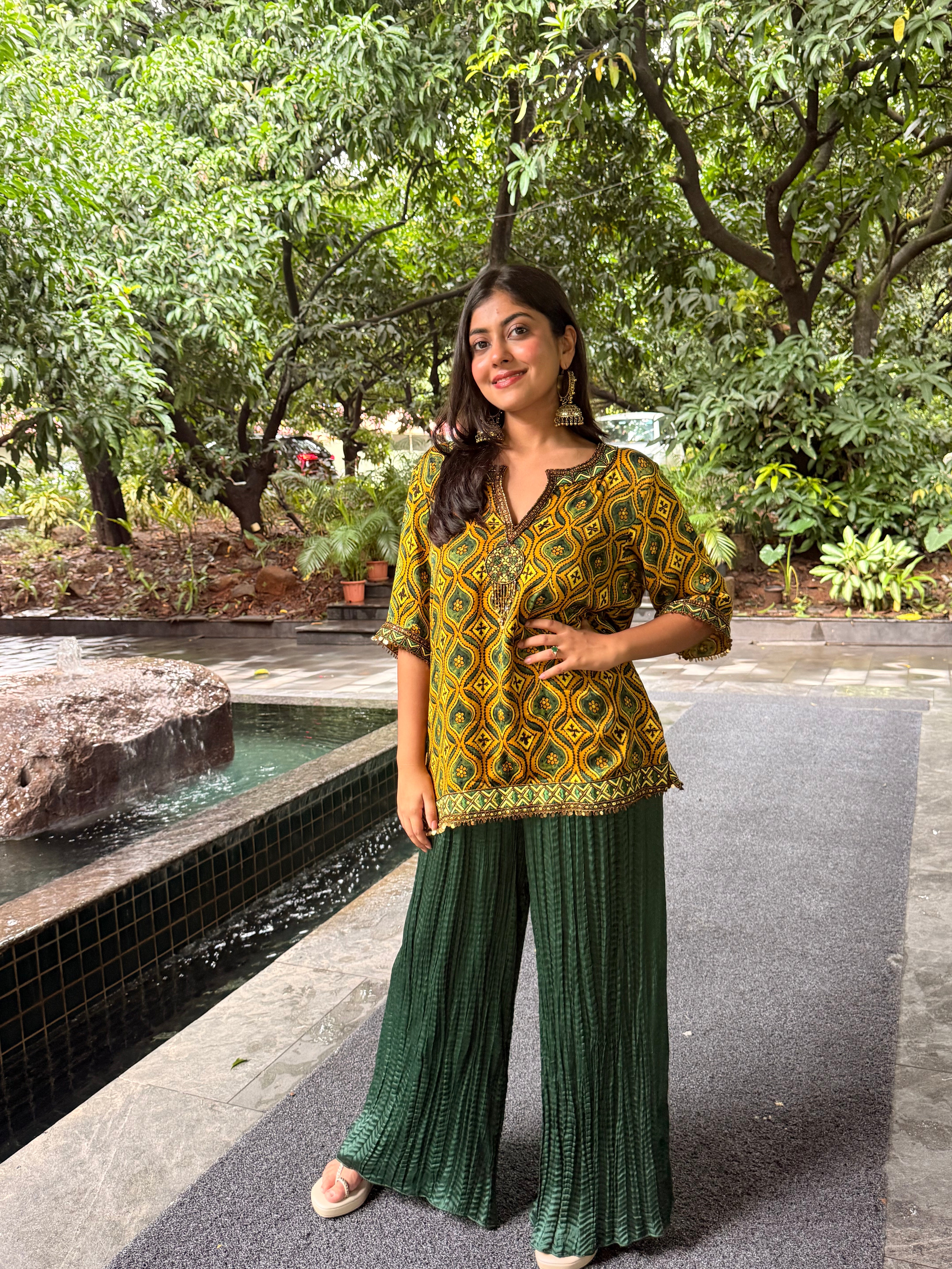 Short kurti with pleated pants
