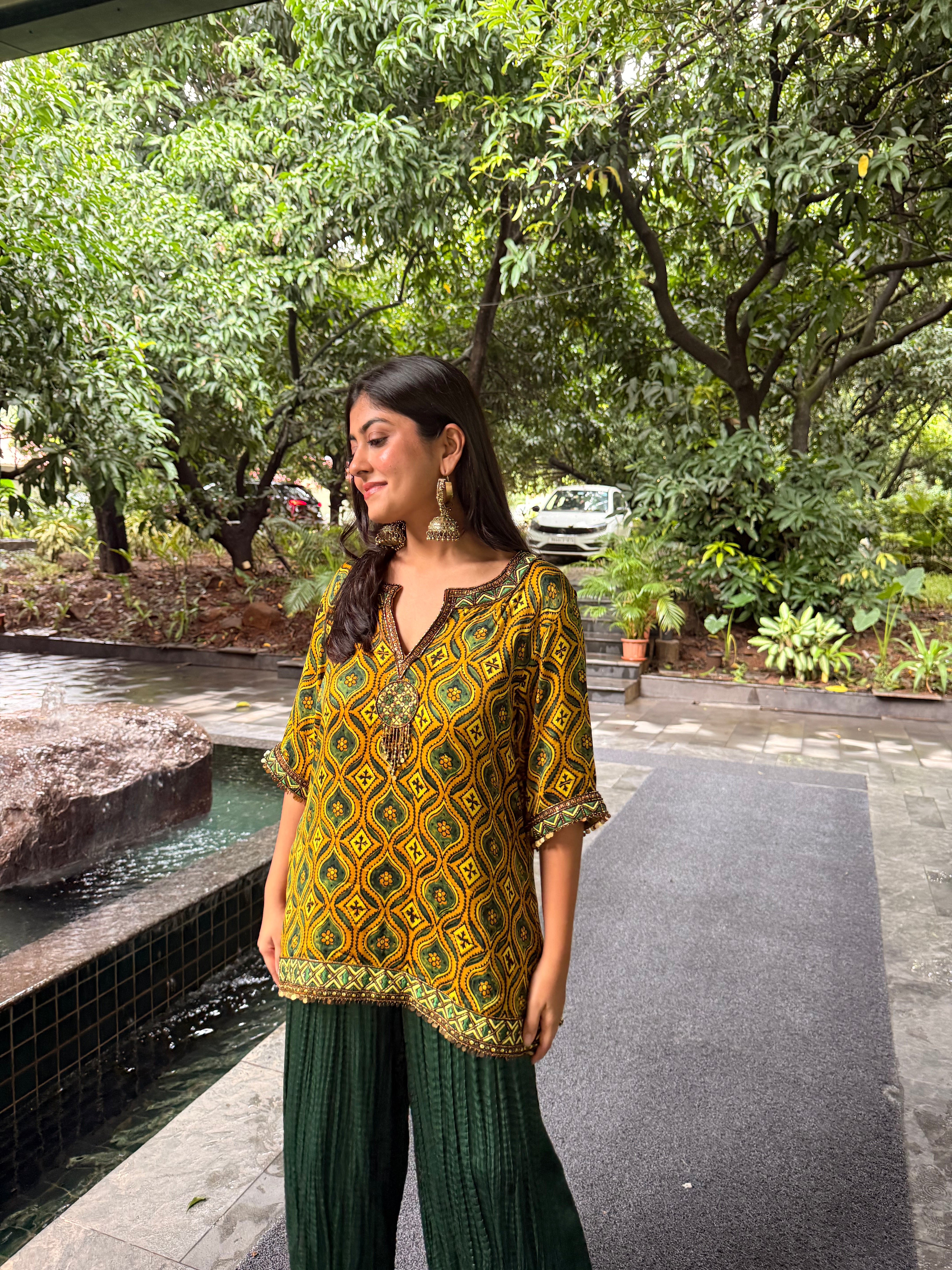 Short kurti with pleated pants