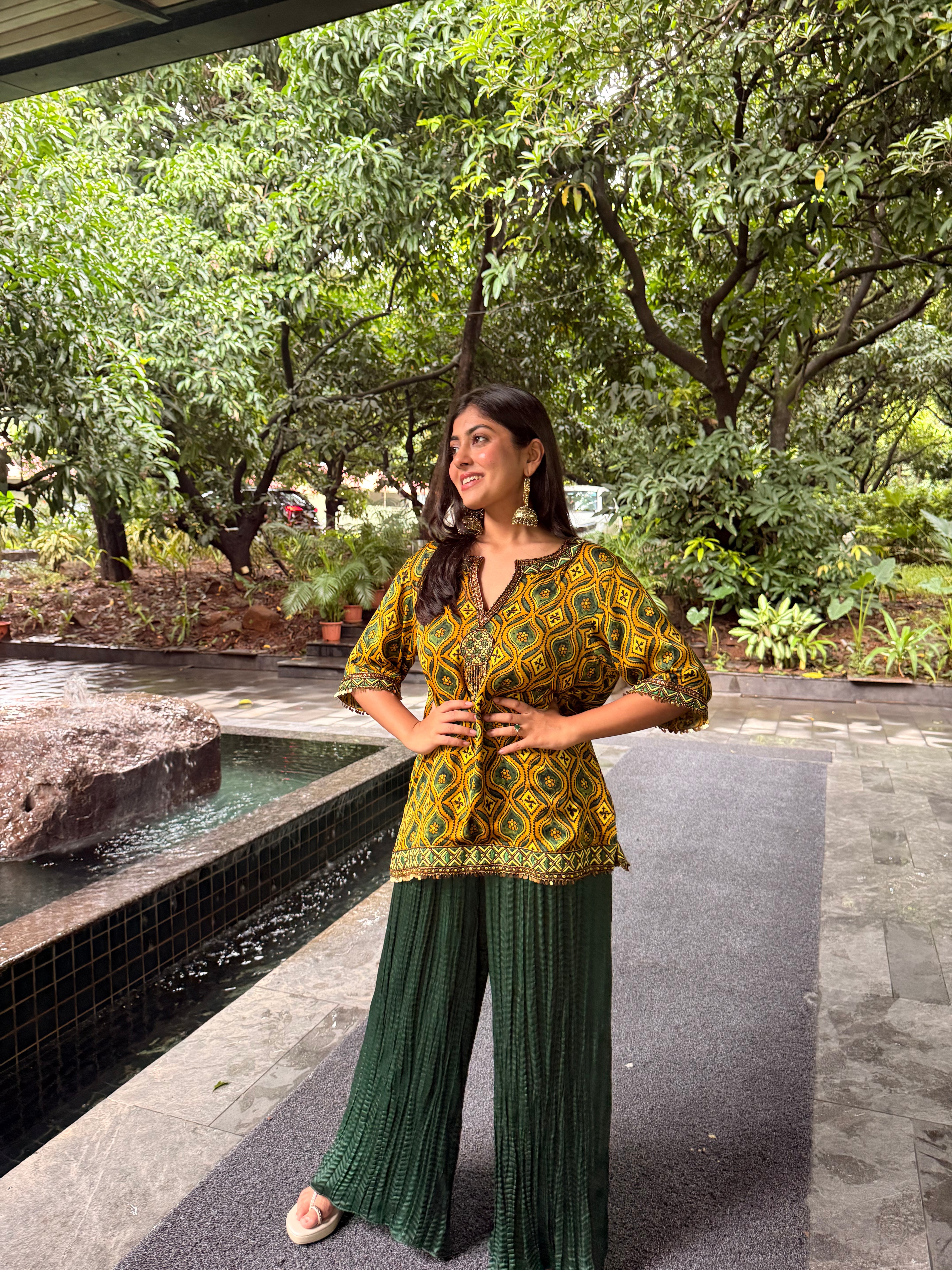 Short kurti with pleated pants